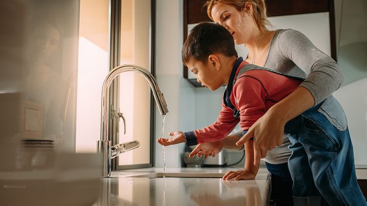 Almost 50% of Americans have PFAS chemicals in their tap water says new study (Credit:jacoblund  Stock photo ID:1054661664)