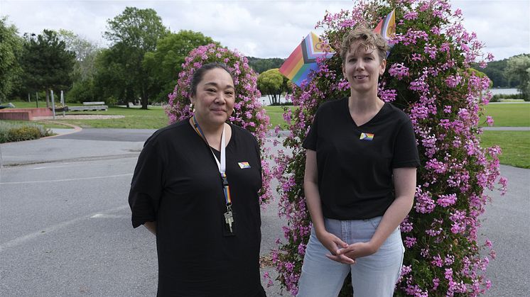 Maria Sundström från Mångkulturellt Centrum och Lisa Karlsson från Fittja Bibliotek är initiativtagare till festivalen. Foto: Christin Sandberg