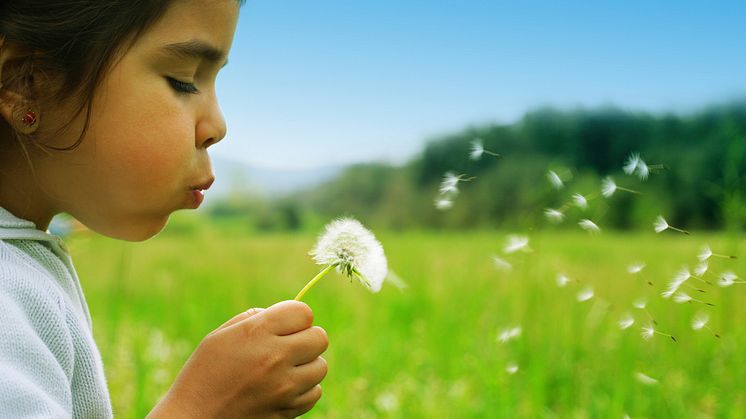 Inspecta hjälper till att sprida Natur & Miljöboken till skolan