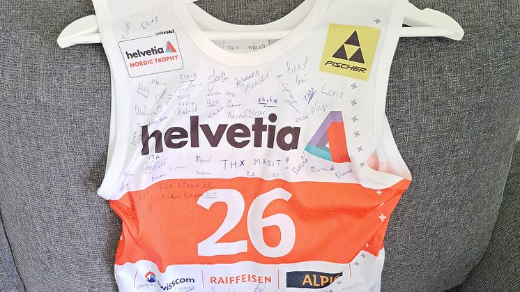 Bib with number 26 and all names