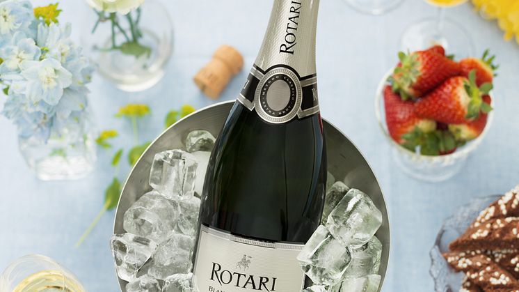 Tillskott i Rotarifamiljen - NYA Rotari Blanc de Blancs Extra Brut