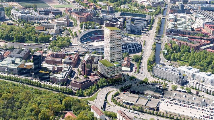 Skanskas Citygate i Gårda blir Nordens högsta kontorshus och kommer att drivas med lokalproducerad el från Göteborg Energis solcellspark i Utby. Illustration: Skanska