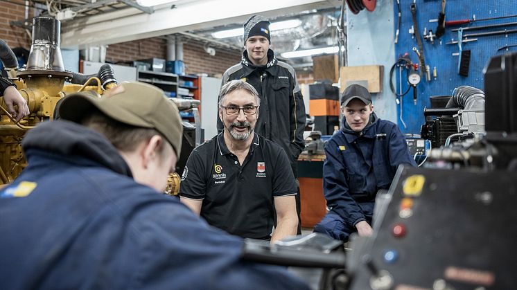 Swecon stöttar Motorbranschcollege - utbildningen som garanterar jobb