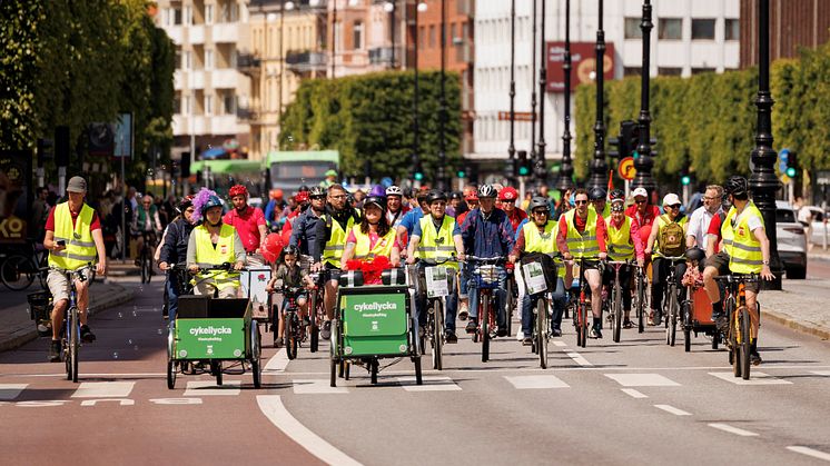 Helsingborg är Sveriges bästa cykelfrämjande kommun för andra året i rad, i Cykelfrämjandets undersökning. Bilden är från cykelparaden 3 juni i år, då staden uppmärksammade hållbart resande och cykelns alla fördelar.