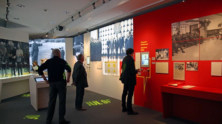 Raum in der Sonderausstellung "Ab morgen Kameraden! Armee der Einheit"