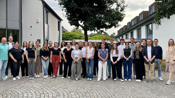 Insgesamt 117 junge Leute haben in diesen Tagen bundesweit ihre Ausbildung bzw. ein duales Studium bei der SIGNAL IDUNA Gruppe aufgenommen. Foto: SIGNAL IDUNA 