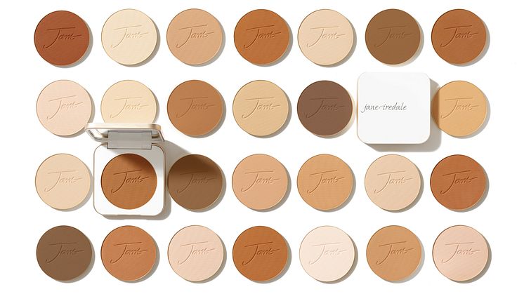 Nya Compact Refillable för PurePressed Base Foundation – dosan som är påfyllningsbar och återanvändbar