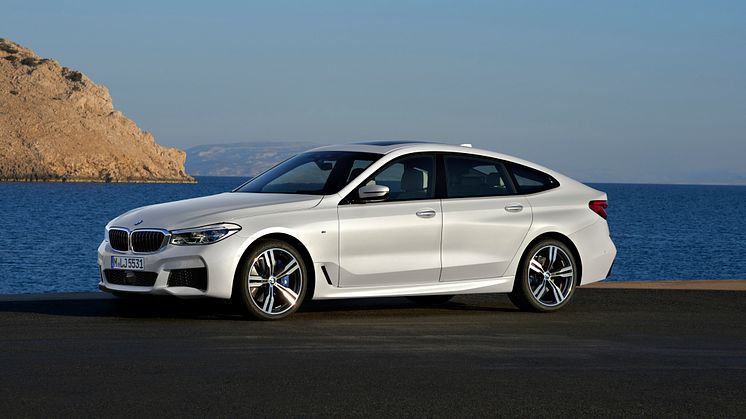 BMW 640i Gran Turismo xDrive i Mineral White og med M Sportspakke