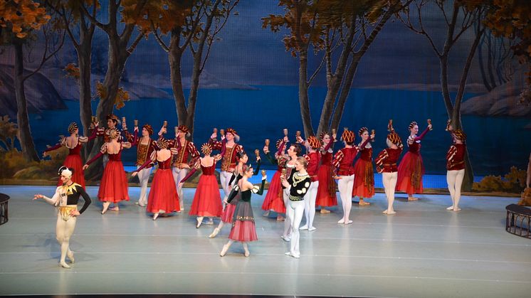 S:t Petersburg Festival Ballet ger två av tidernas mest älskade balettföreställningar