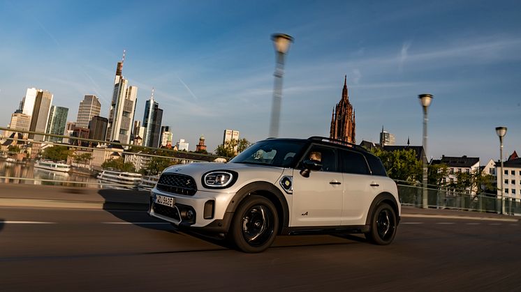 MINI:s globala och elektriska kurs in i framtiden