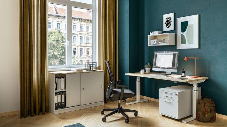 Gute Arbeitsbedingungen sind auch im Homeoffice wichtige Faktoren für die Gesundheit der Mitarbeiter und die Stärkung der Arbeitgeberattraktivität. Bild: Assmann