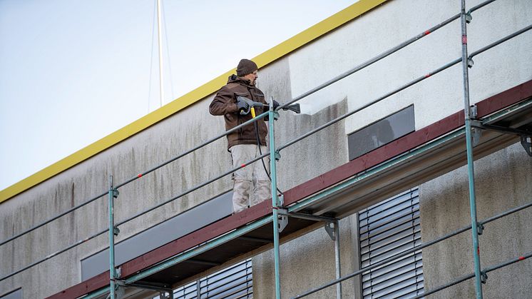 eco!Booster_facade_cleaning_app_19_CI20-150_DPI.jpg