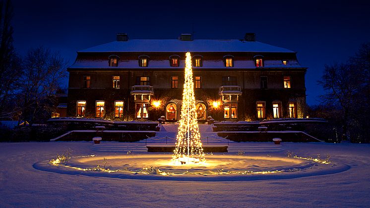 Bjertorp Slott i juleskrud