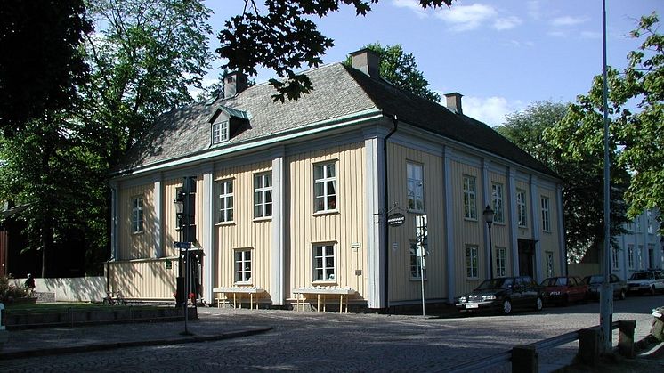 Landshövdingegården byggdes i början av 1700-talet.