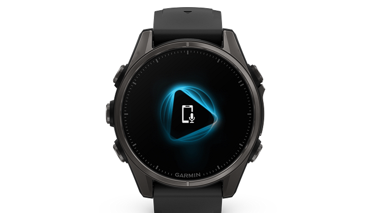 010-02903-21_03_Fenix8_43_HR_Carbon_Black_Front_0014_fenix8_voice_assistant_still.png