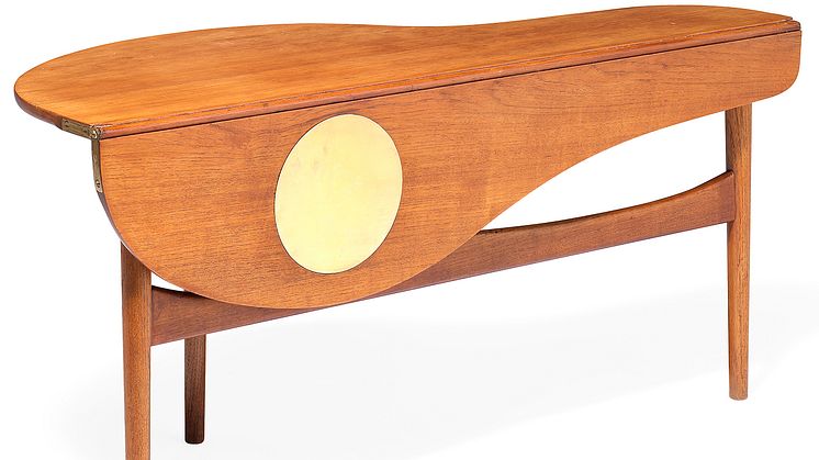 A rare coffee table by Finn Juhl up for auction.