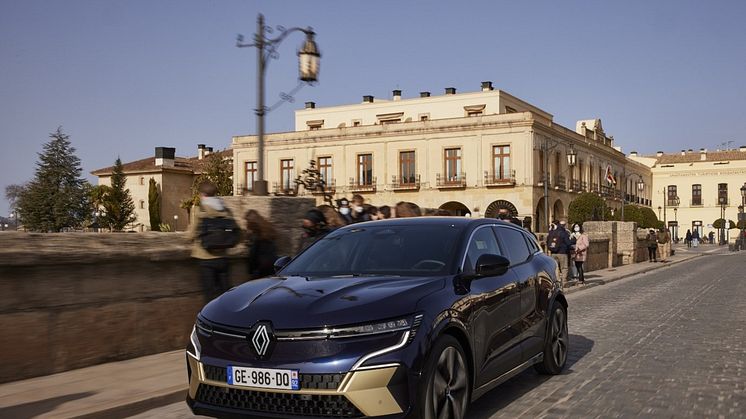 MEGANE E-TECH ELECTRIC MED MAKSIMALE 5 STJERNER I EURO NCAP