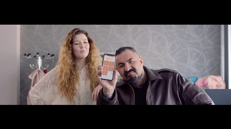 First Debit launcht Videoclip: Echtes Inkasso wirkt - Mit einem Augenzwinkern aus der Krise