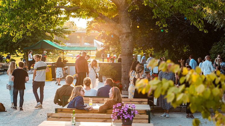 Fullt av boulespel på Boulebar Rålambshov