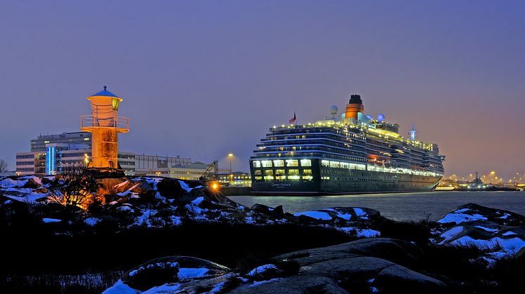 British cruise passengers heading for Gothenburg in December 