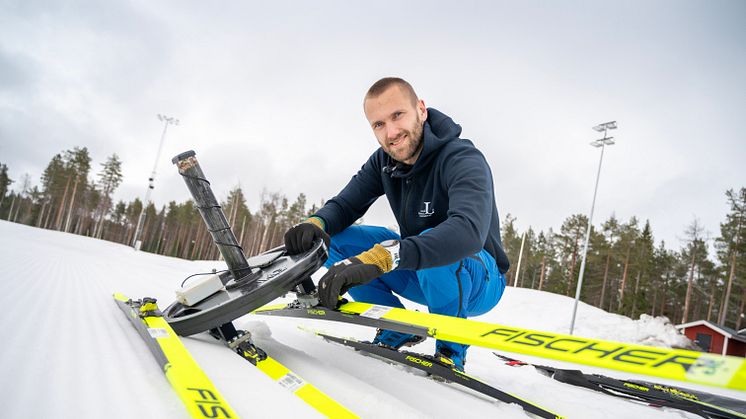 Kalle Kalliorinne, forskare inom maskinelement med inriktning skidteknologi vid Luleå tekniska universitet.