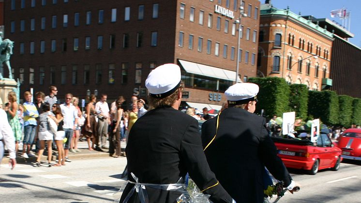 Relationsbygge och coaching ska få fler elever att klara gymnasiet i Helsingborg