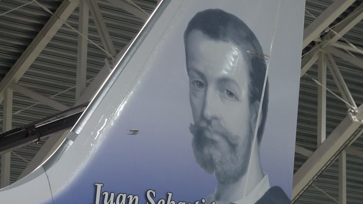 Juan Sebastián Elcano's tail (LN-NIG) at Norwegian's hangar in Oslo.
