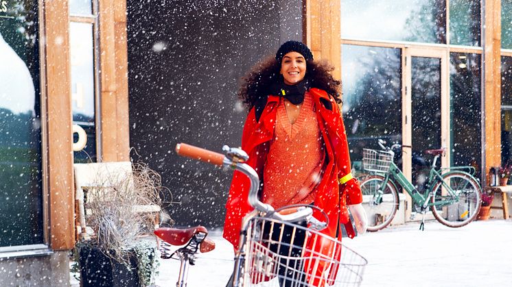 ”Vintercykelutmaningen har varit väldigt populär genom åren, bara förra vintern ersattes 158 mil bilresor med cykel.” Foto: Svenska cykelstäder 