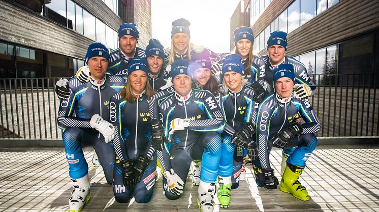 Alpina landslagets nya fartdräkt som kommer användas i helgens VC-premiär i Sölden.