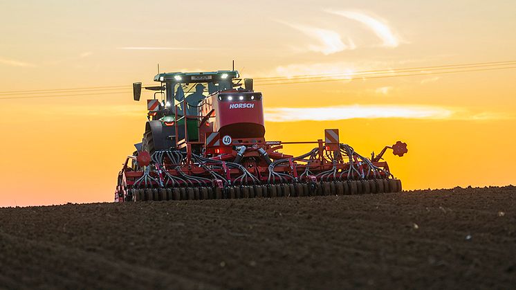 Nya HORSCH Versa 6 SW utgör den nästa generationen av välkända Pronto KE. 