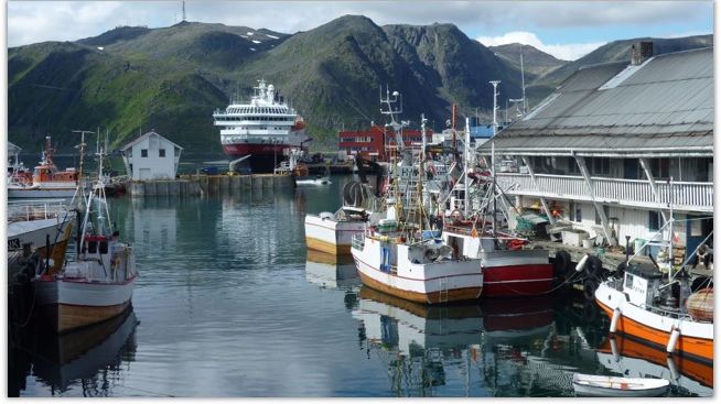 Nå blir det enda enklere å finne reiser med Hurtigruten