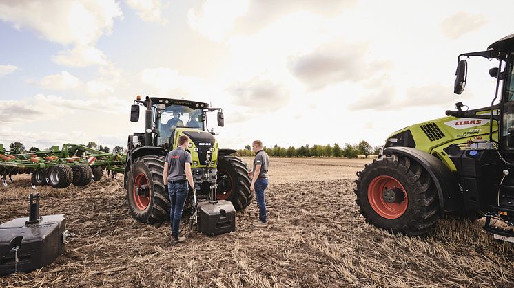 DLG Test Tractors with CEMOS