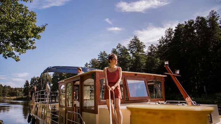 Ideal für die schönsten Wochen des Jahres: Bootsurlaub in Brandenburg. Foto: TMB-Fotoarchiv/Madlen Krippendorf.