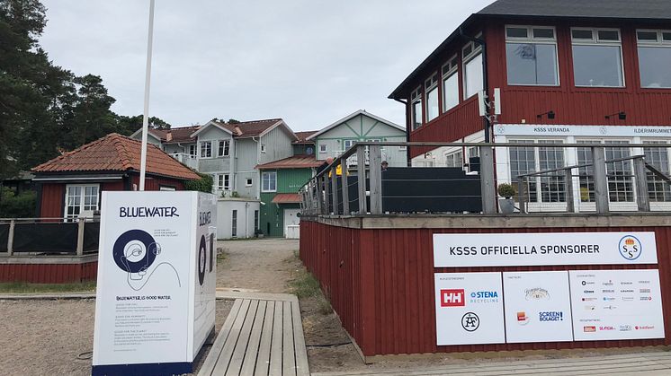 Bluewater på plats i Sandhamn med innovativa vattenreningslösningar som förser hamnområdet med upp till 30.000 liter avsaltat Östersjövatten per dag