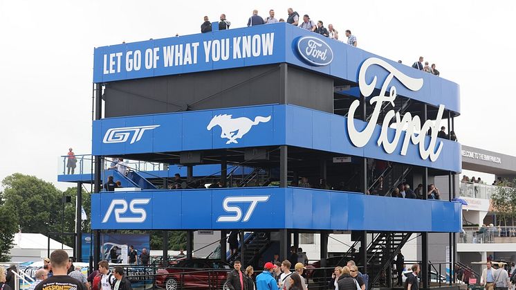 Le Mans-ból Goodwoodba: a 2016-os Festival of Speed-en a győztes Ford GT versenyautó áll a Ford Performance modellkínálatának élén