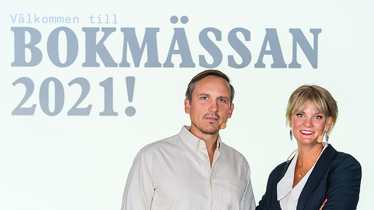 Oskar Ekström, programchef, och Frida Edman, ansvarig Bokmässan. / Foto: Pelle T Nilsson.