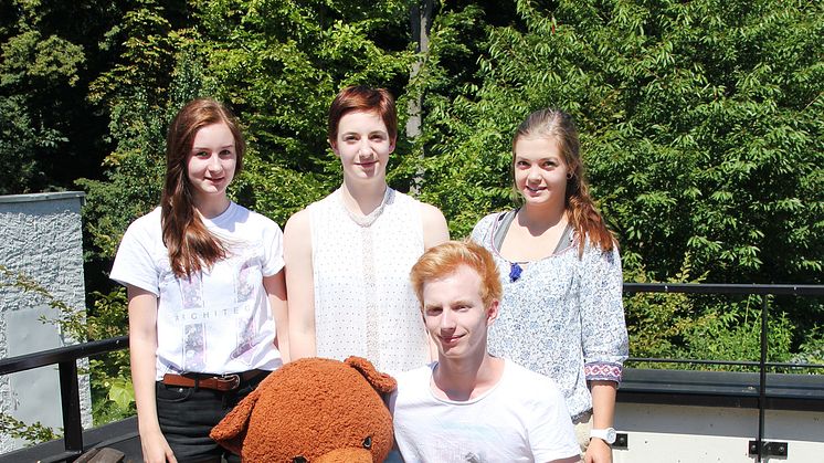 Schüler des Bernhard-von-Cotta-Gymnasiums spenden für das Kinderhospiz Bärenherz