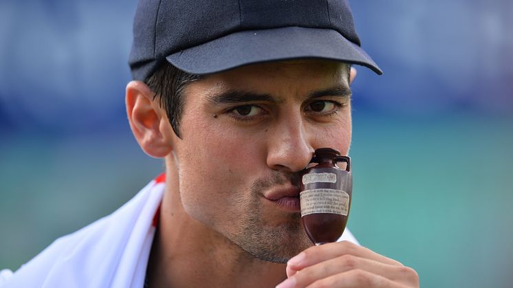 ECB congratulates record-breaker Sir Alastair Cook