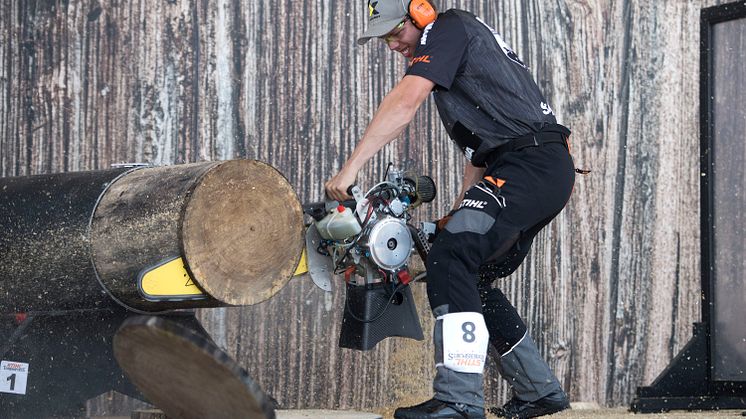 Ferry Svan med en Hot Saw under Nordiska Mästerskapen 2018. Foto: STIHL TIMBERSPORTS.