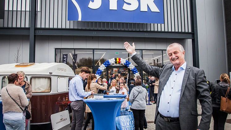 JYSKin perustaja Lars Larsen ensimmäisen Belgian myymälän avajaisissa 2017.
