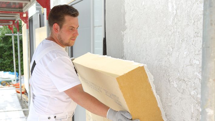 Das Haus wurde in Tapfheim mit Holzfaser-Dämmplatten ausgestattet. Foto: STEICO (Abdruck honorarfrei)