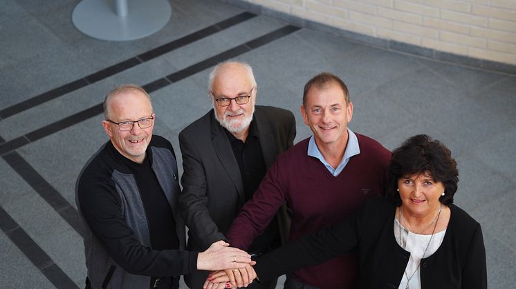 Etablerer felles mastergrad i helseledelse. F.v. dosent Arne Orvik (NTNU), professor Jan Inge Sørbø (HVO), førsteamanuensis Ralf Kirchhoff (NTNU) og dekan Heidi Haavardsen (HiMolde).