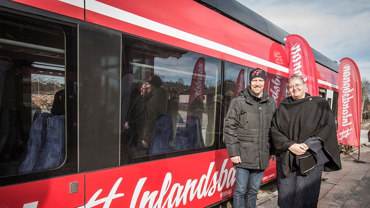 Inlandsbanans vd Peter Ekholm med Kroatiens ambassadör Anica Djamic