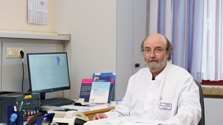PD Dr. med. Dr. phil. Johannes Rösche übernimmt in der Hephata-Klinik die Leitung der neuen Epilepsie-Station für Menschen mit Behinderungen.