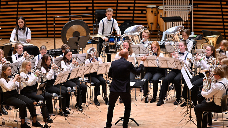 Smørås Skolemusikk vant NM skolekorps brass i Stavanger under ledelse av Magnus Brandseth. Foto: NMF/Hans Lie