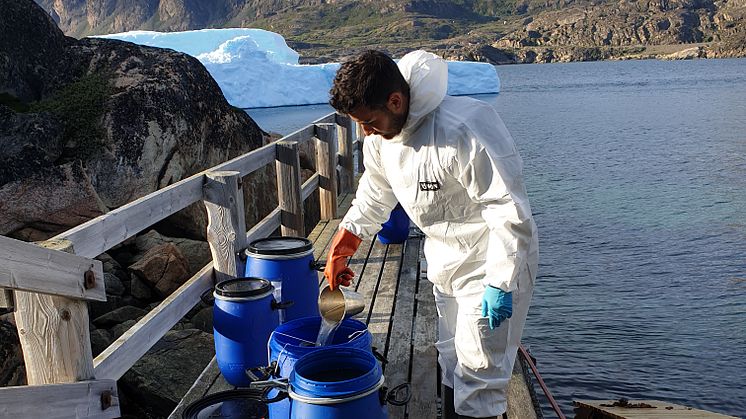 Master student Hadi handling wastewater as part of his master thesis. Photo Pernille E. Jen