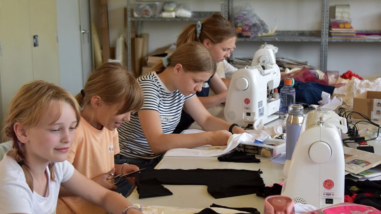 11. Sommerakademie erfolgreich beendet | Workshops zu Design, Kunst und Nachhaltigkeit für Kinder und Jugendliche