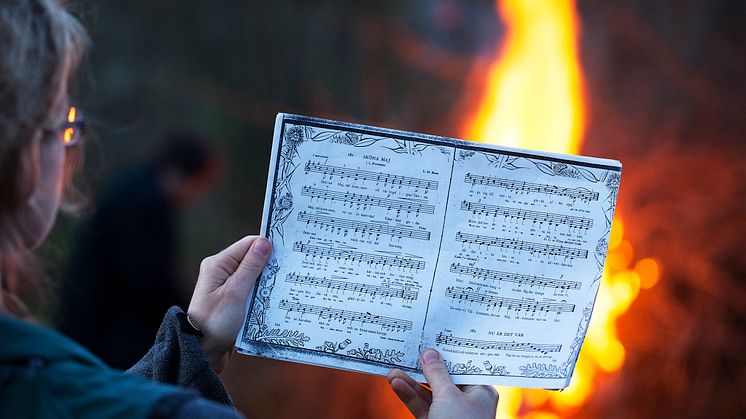 Alla får vara med och sjunga i Kumlas Valborgskör