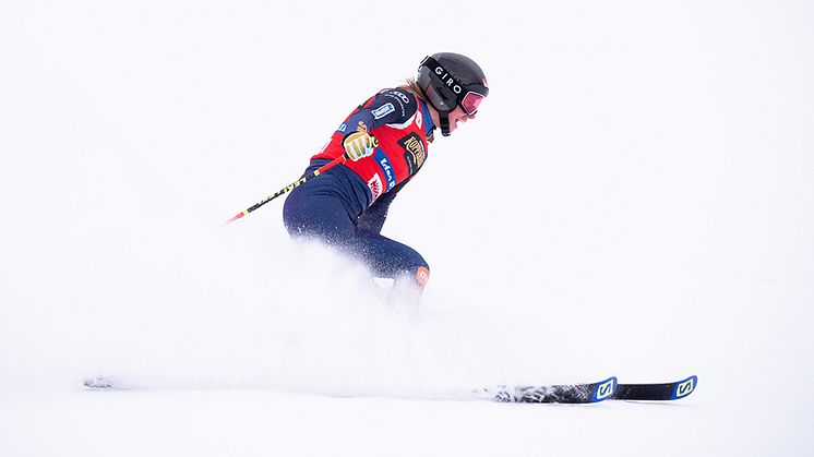 Sandra Näslund vinner i Idre Fjäll 2022. Foto: Ski Team Sweden Alpine