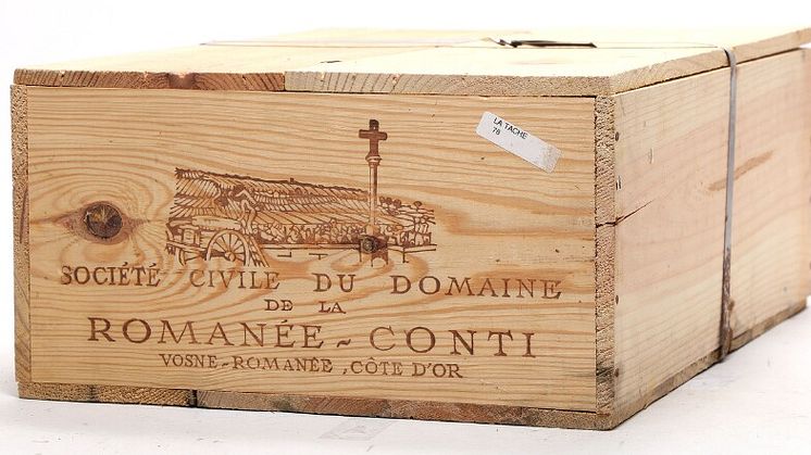 12 bottles of La Tache Grand Cru, Domaine de la Romanée Conti 1978. The estimate from Bruun Rasmussen Auctioneers was DKK 250,000-300,000 (€ 33,500-40,200).